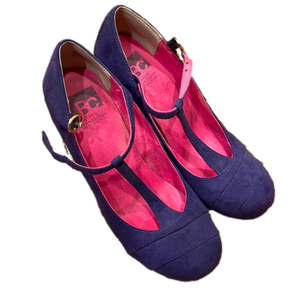 🌿BC purple suede wedges, buckle strap, size 6🌿